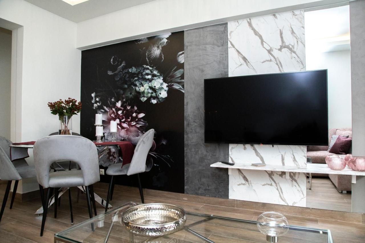 Deka Luxury
